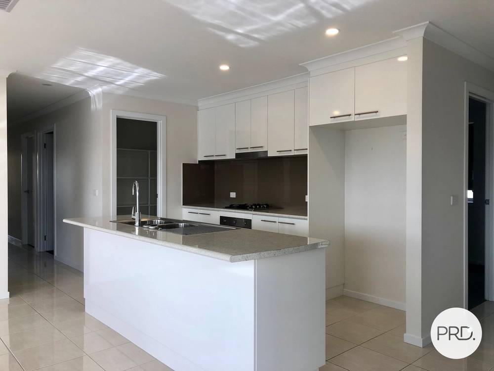 43 Felstead Circuit, THURGOONA, NSW 2640
