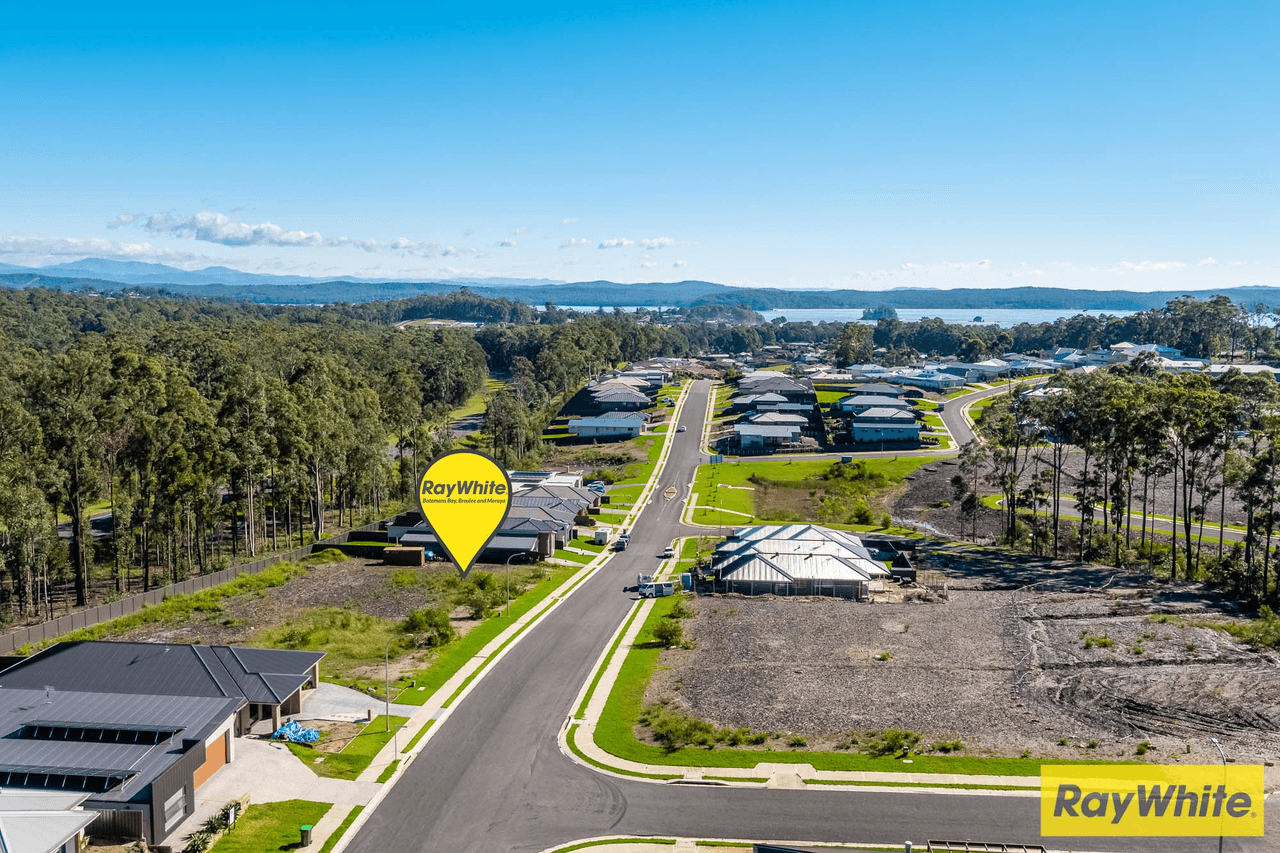 62 Freycinet Drive, SUNSHINE BAY, NSW 2536