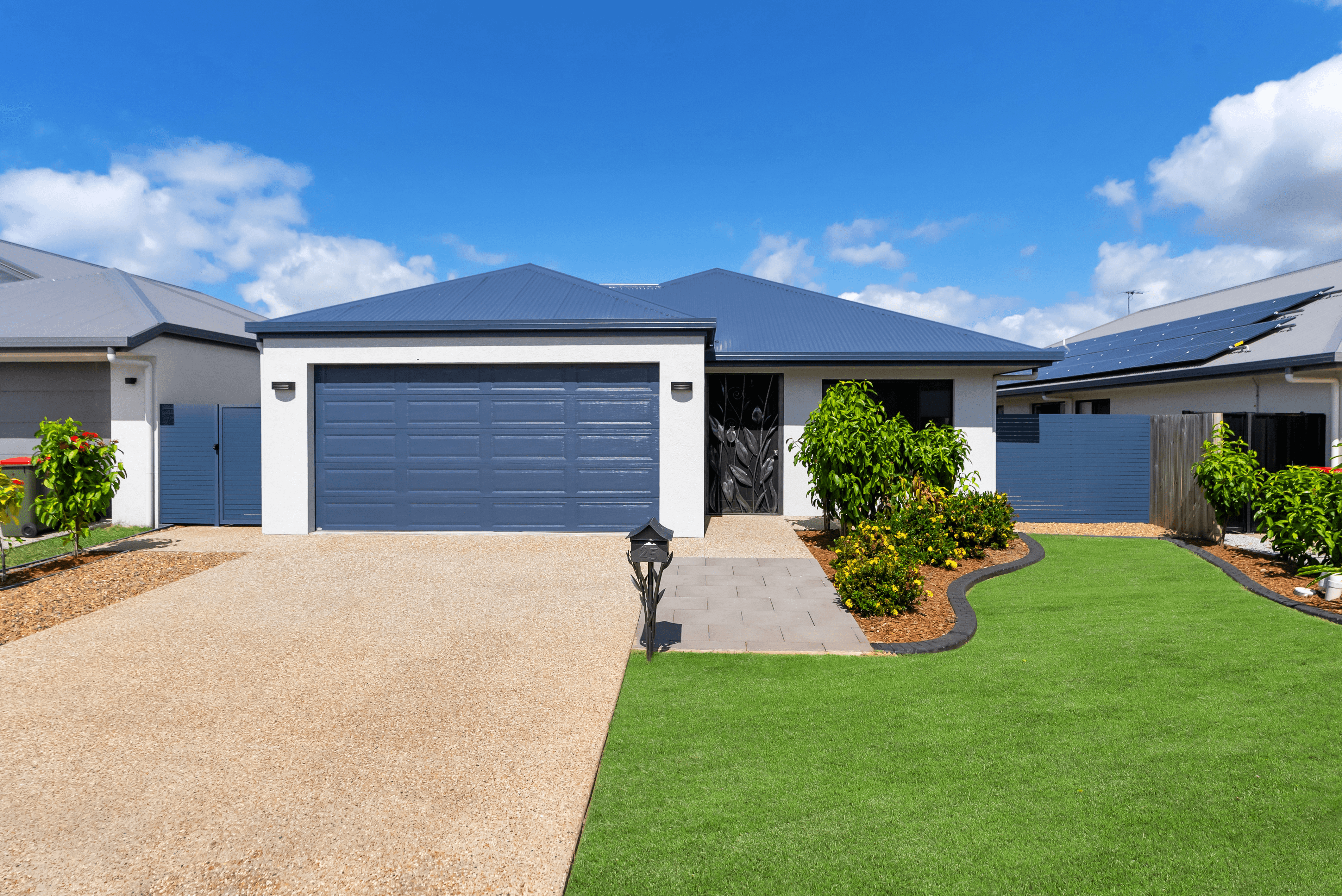 25 Whyambeel Chase, SMITHFIELD, QLD 4878