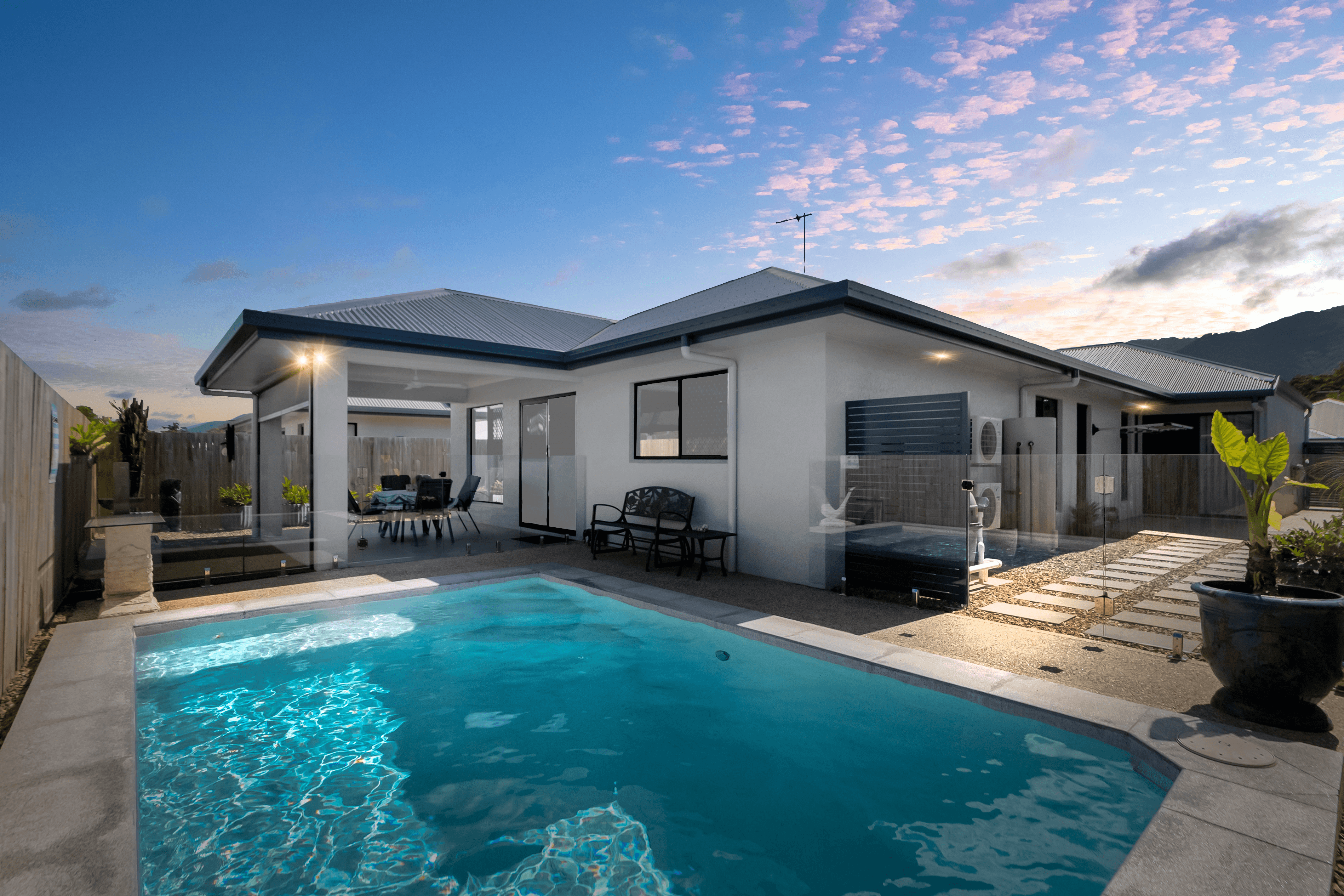 25 Whyambeel Chase, SMITHFIELD, QLD 4878