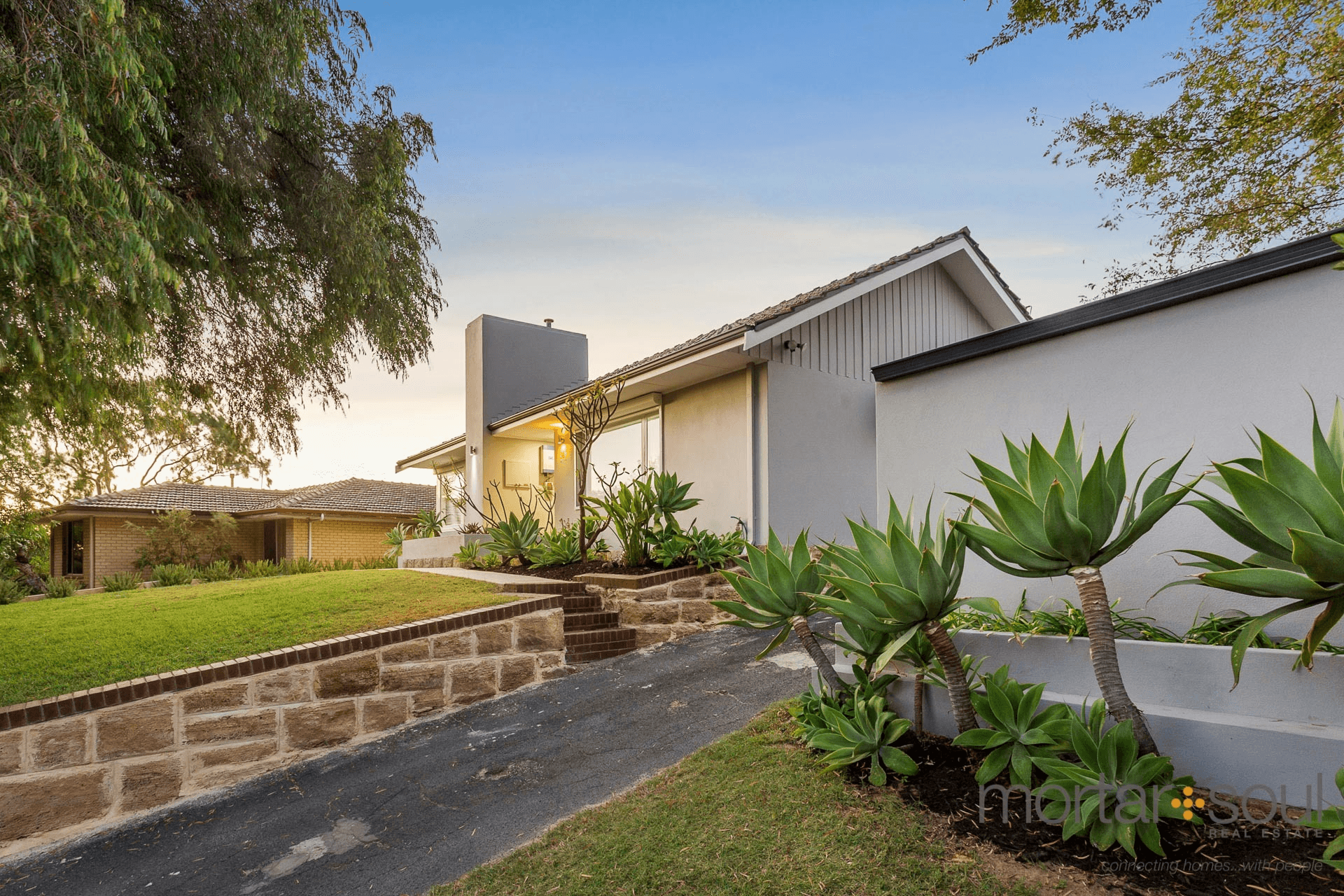 8 Gunee Rd, City Beach, WA 6015