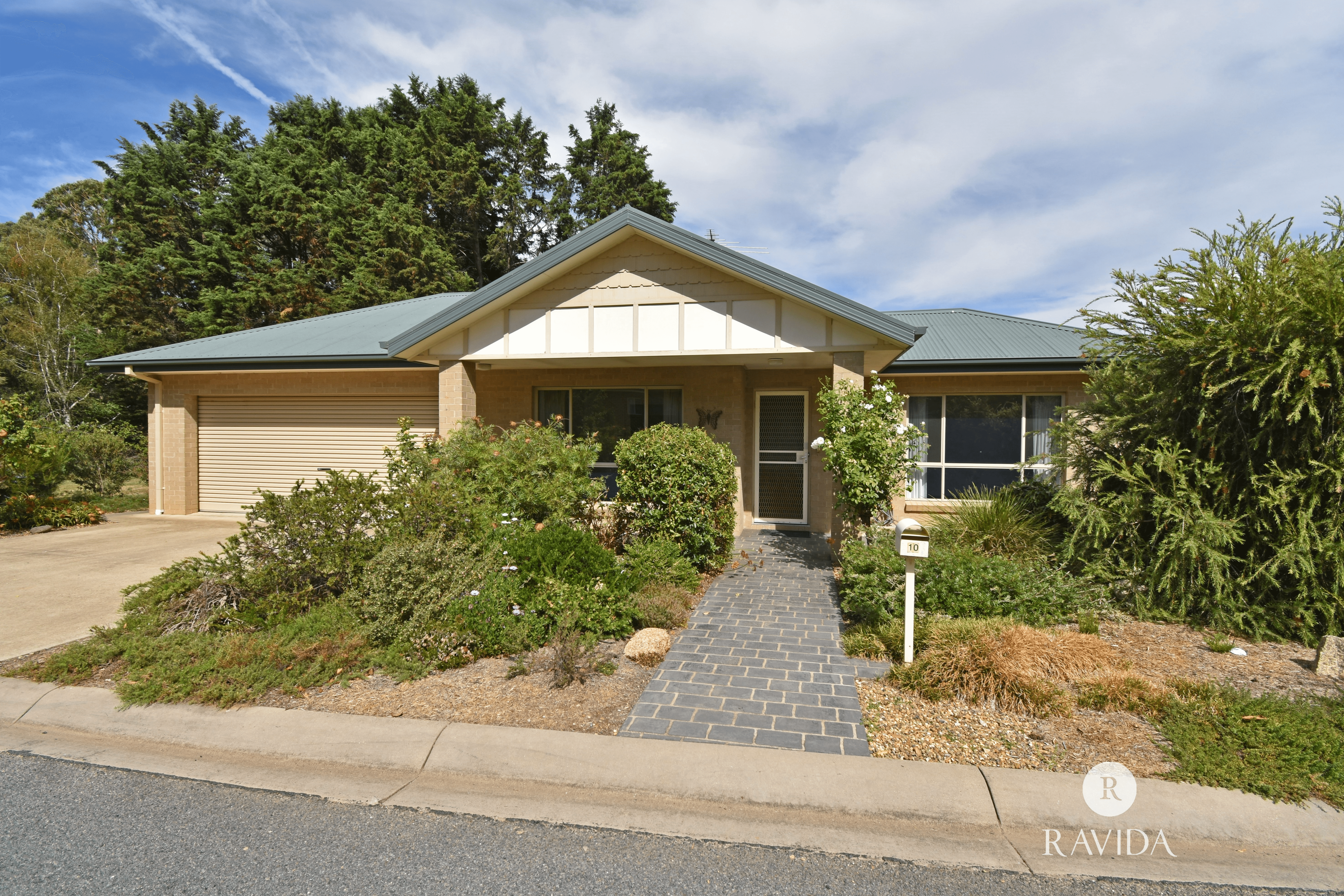 10 Spring Creek Lane, BEECHWORTH, VIC 3747