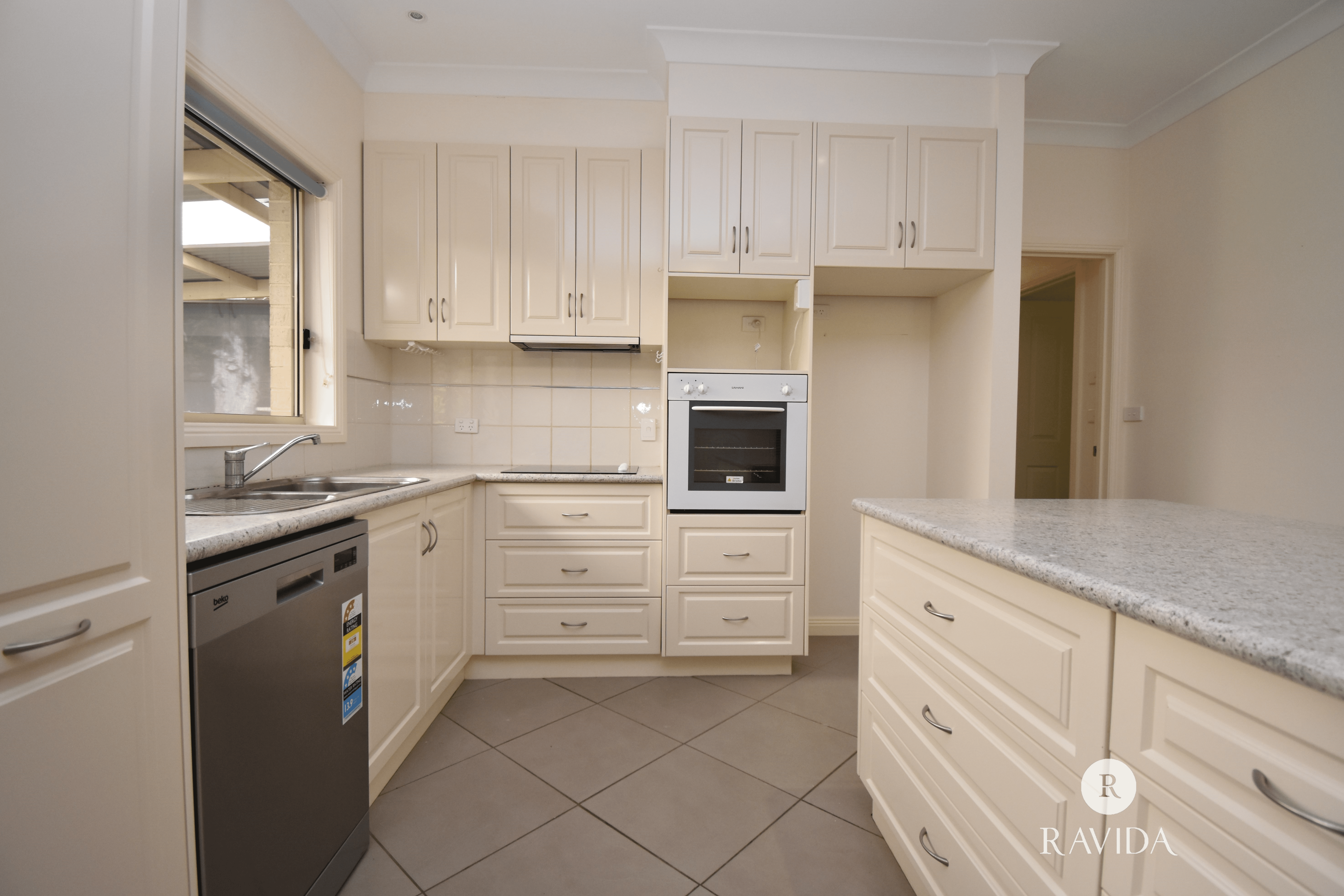10 Spring Creek Lane, BEECHWORTH, VIC 3747