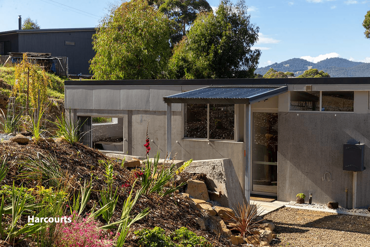 11 Percy Street, PORT HUON, TAS 7116