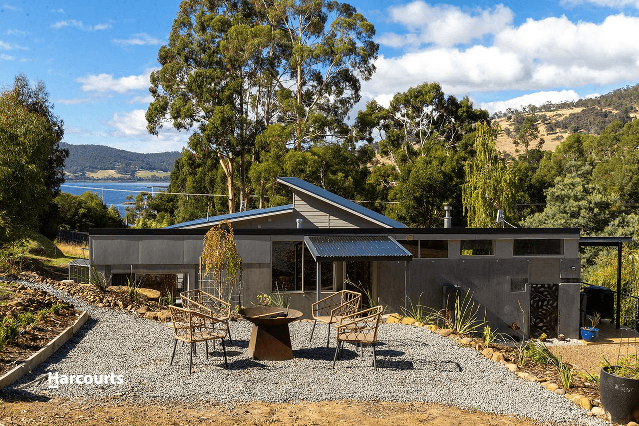 11 Percy Street, PORT HUON, TAS 7116