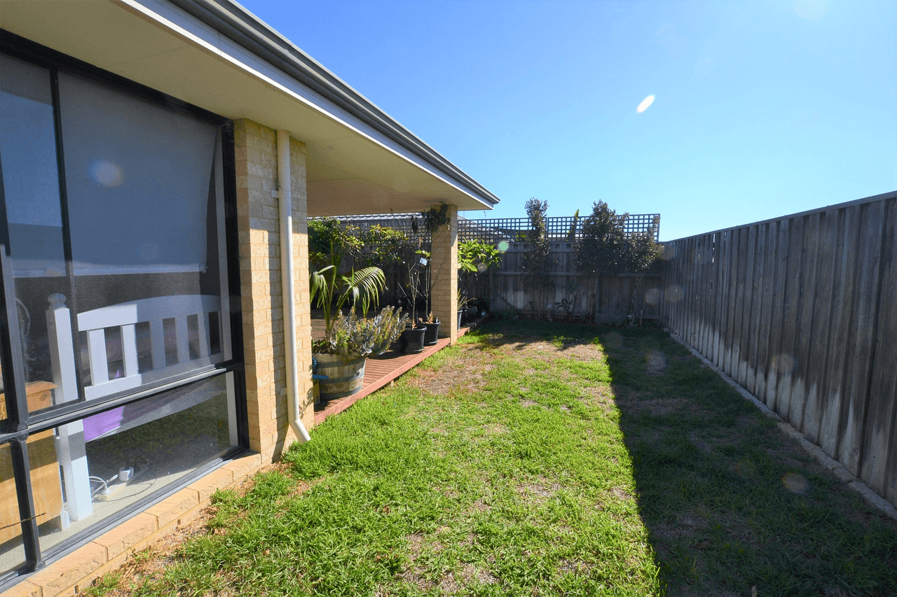 101 Lomas Circle, ELLENBROOK, WA 6069