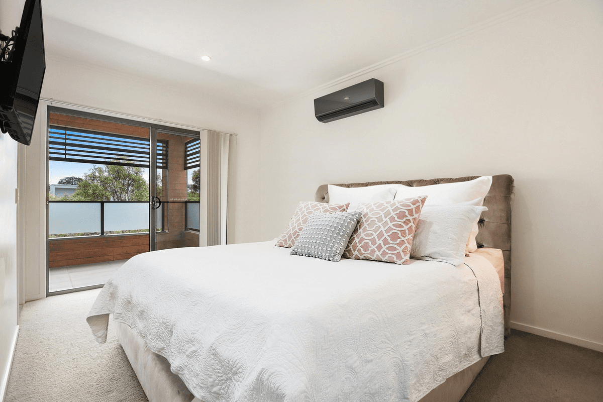 64 Parnell Boulevard, ROBINA, QLD 4226