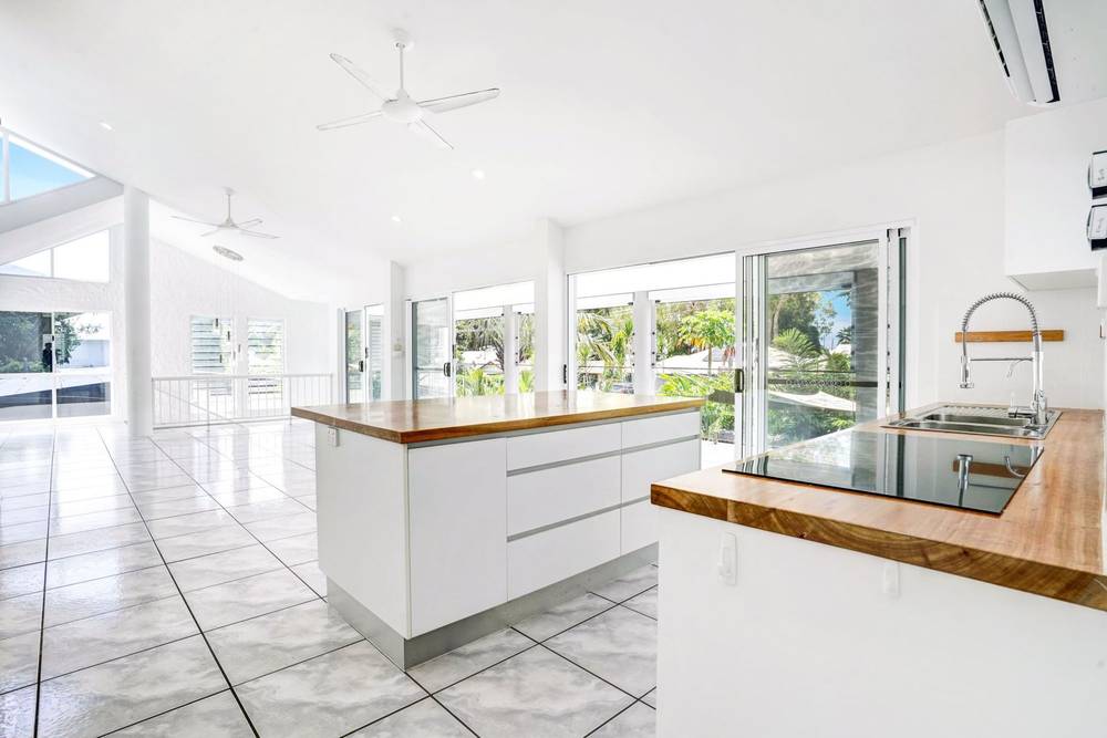 15 Batt Street, Clifton Beach, QLD 4879