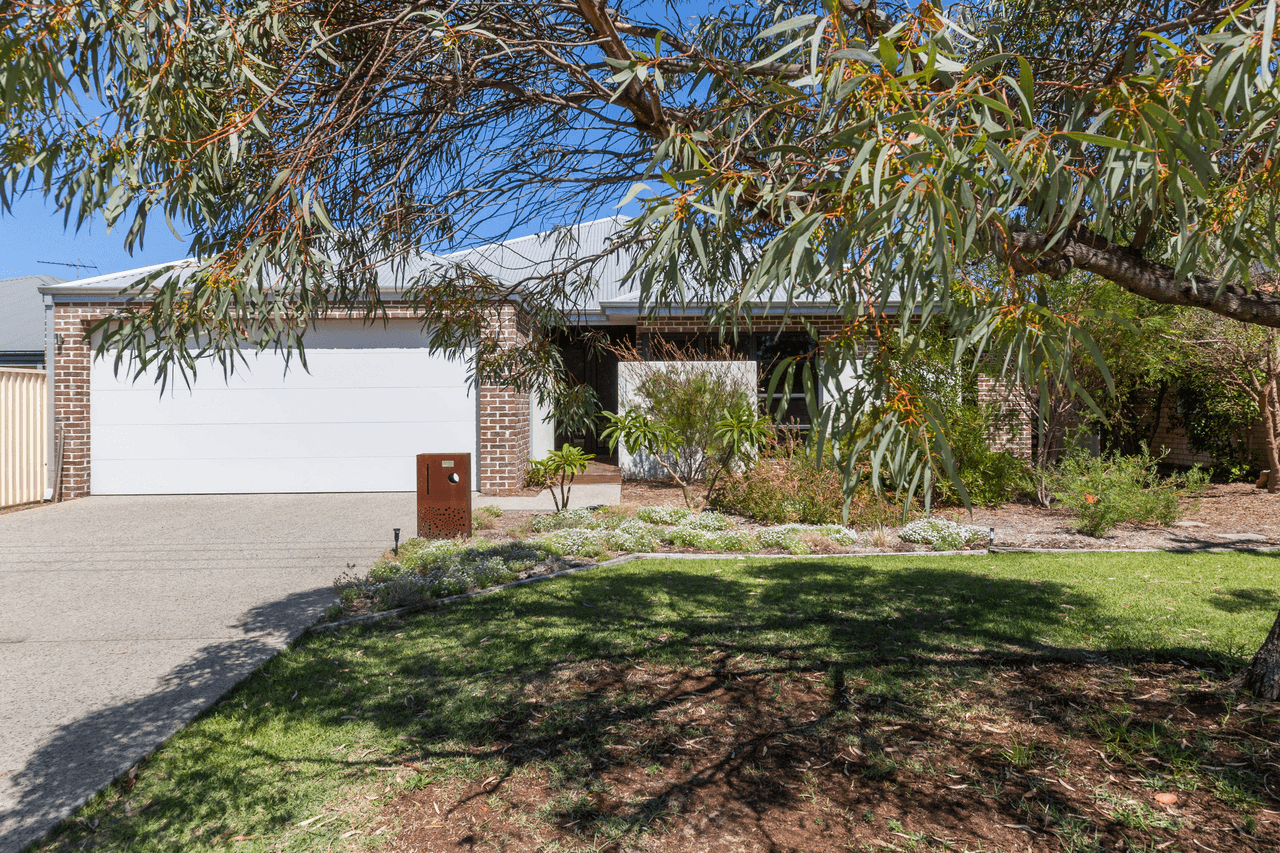 8 Finlay Court, Rivervale, WA 6103