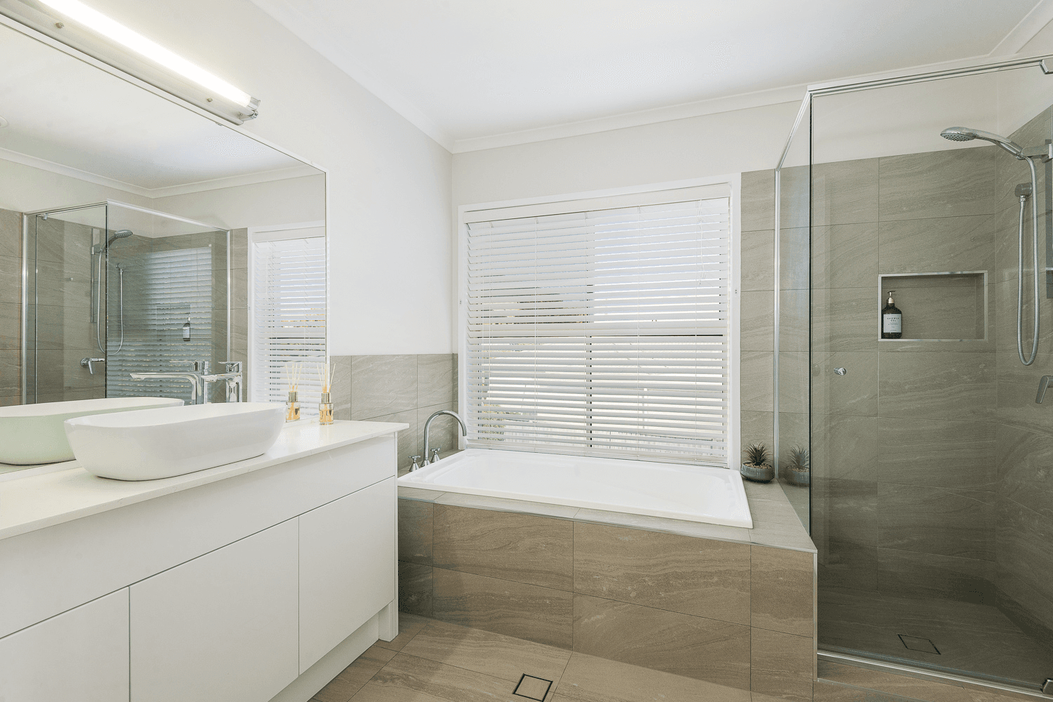 52 Streisand Drive, MCDOWALL, QLD 4053