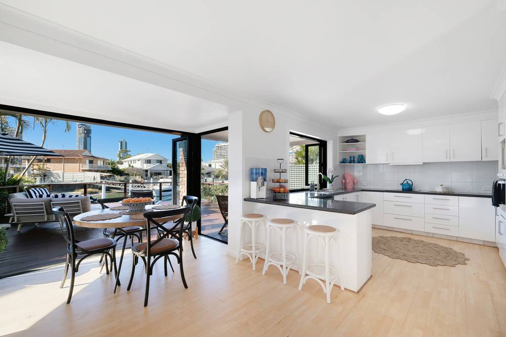 5 Buccaneer Court, Paradise Waters, QLD 4217