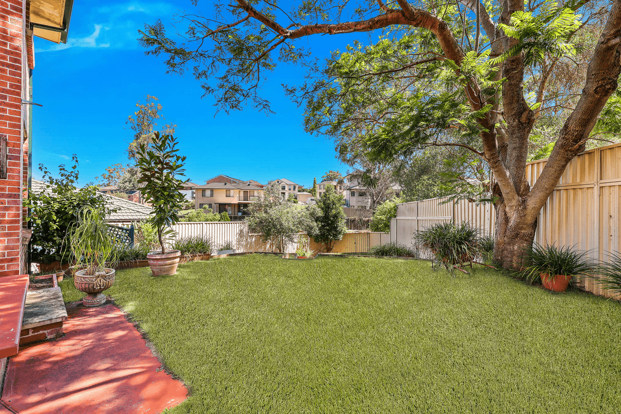 18 Harpur Place, CASULA, NSW 2170