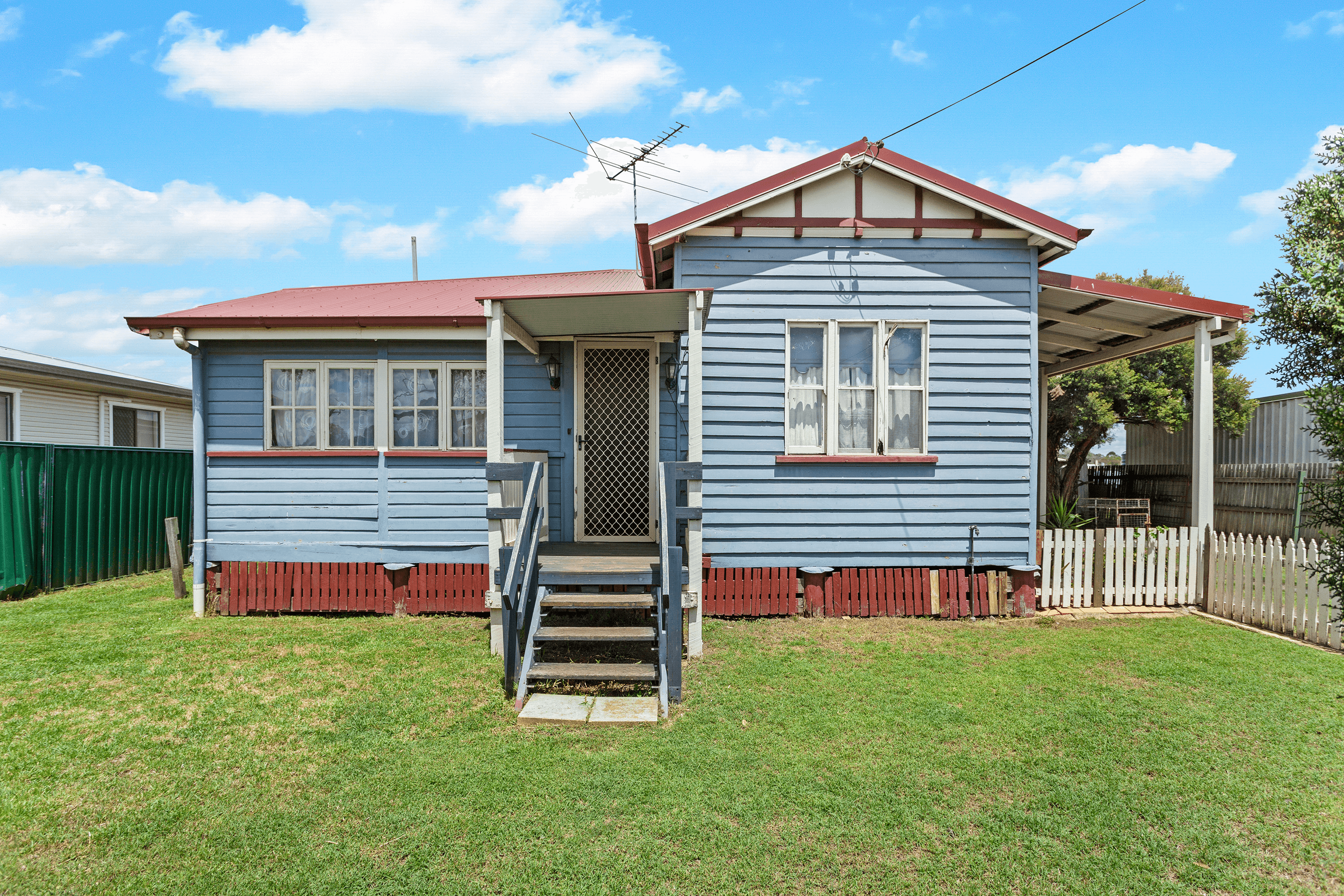 39 Donely Street, OAKEY, QLD 4401