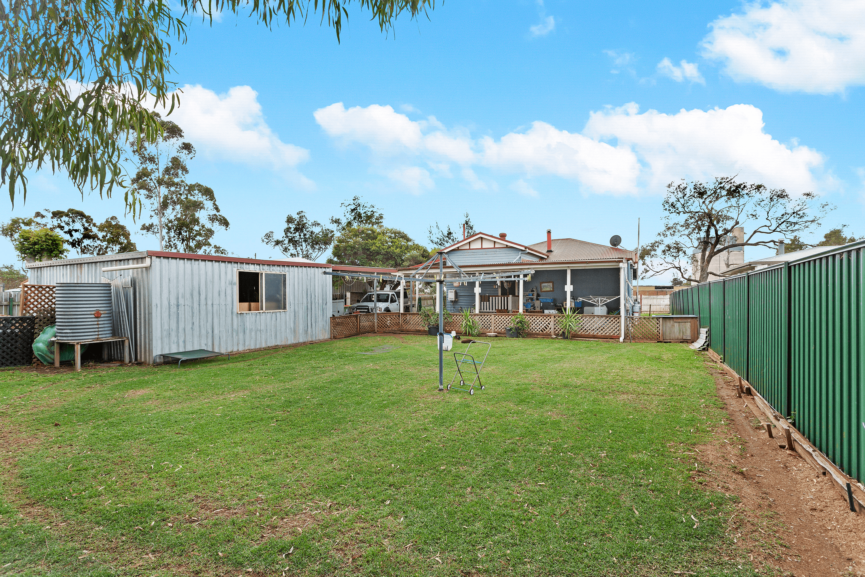 39 Donely Street, OAKEY, QLD 4401