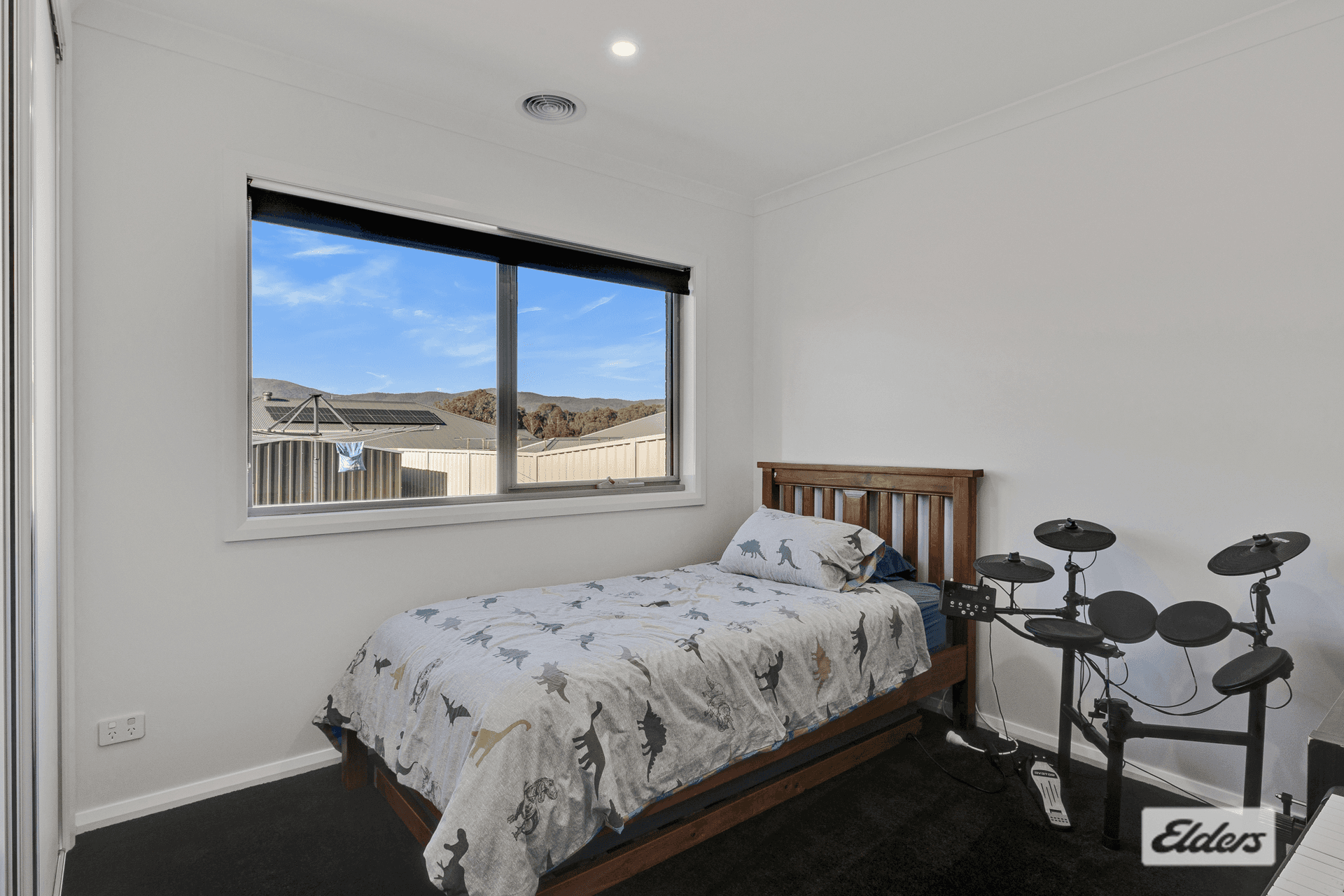 4 Stobie Crescent, Leneva, VIC 3691