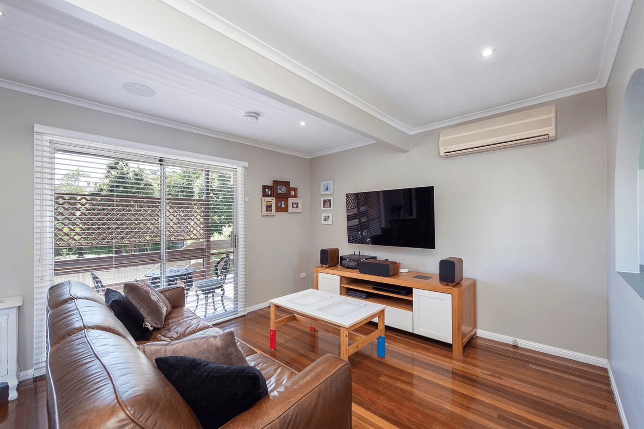 53 Henty Street, WOODRIDGE, QLD 4114