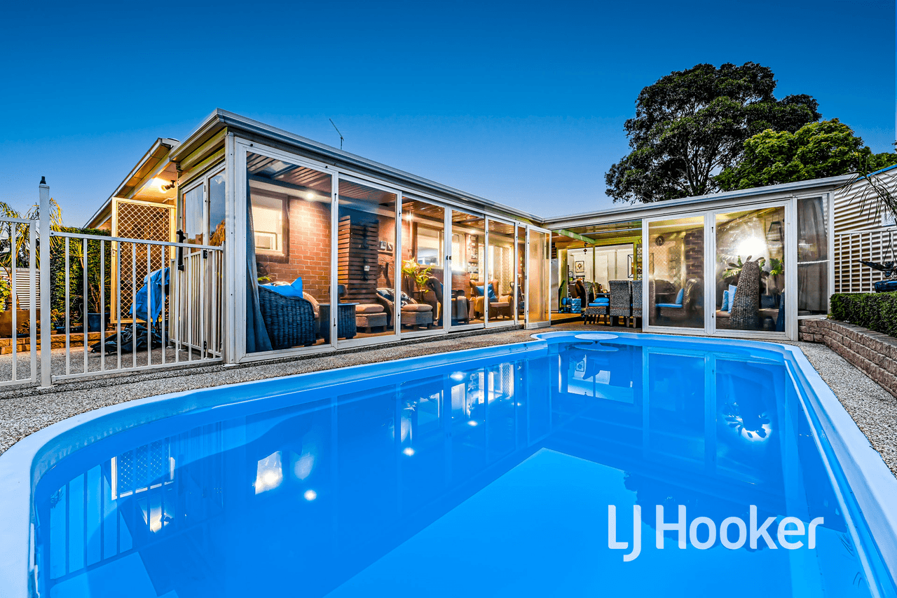 6 Robin Court, PAKENHAM, VIC 3810