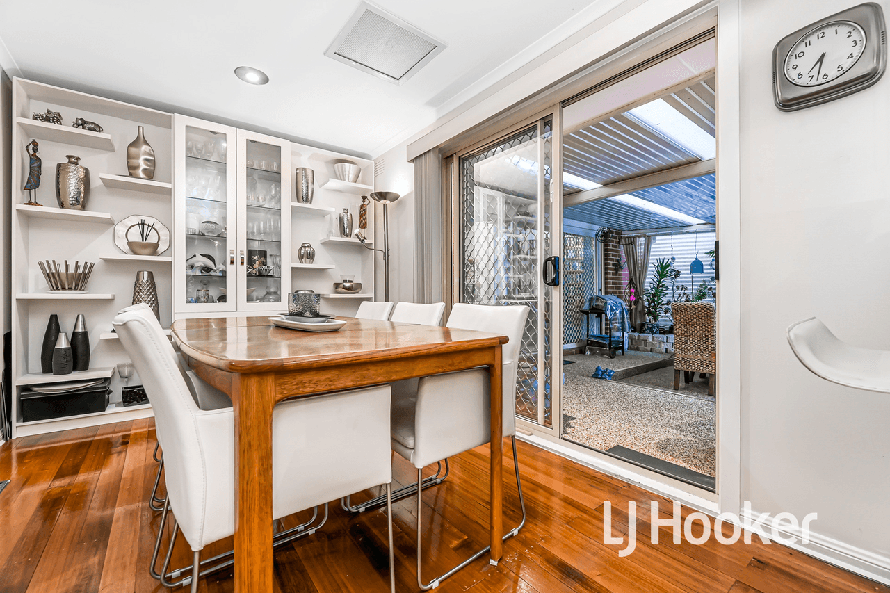 6 Robin Court, PAKENHAM, VIC 3810