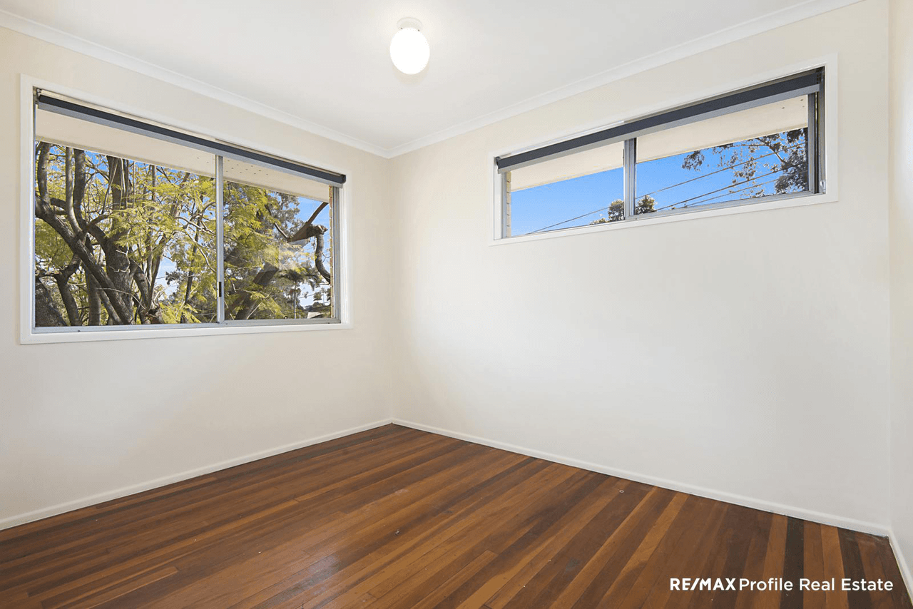 8 Francis Road, SHAILER PARK, QLD 4128