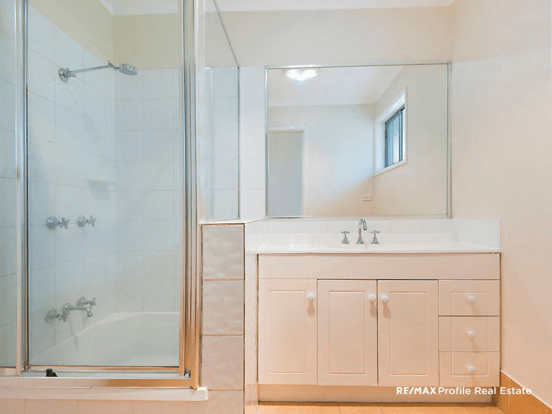8 Francis Road, SHAILER PARK, QLD 4128