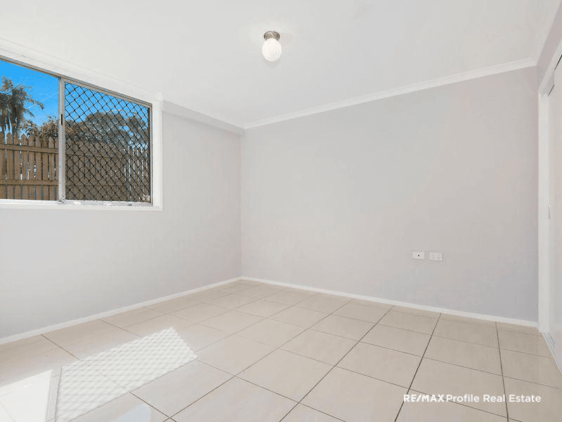 8 Francis Road, SHAILER PARK, QLD 4128