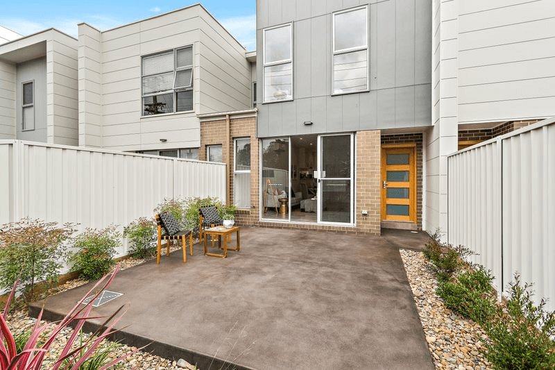 389 Reddall Parade, MOUNT WARRIGAL, NSW 2528