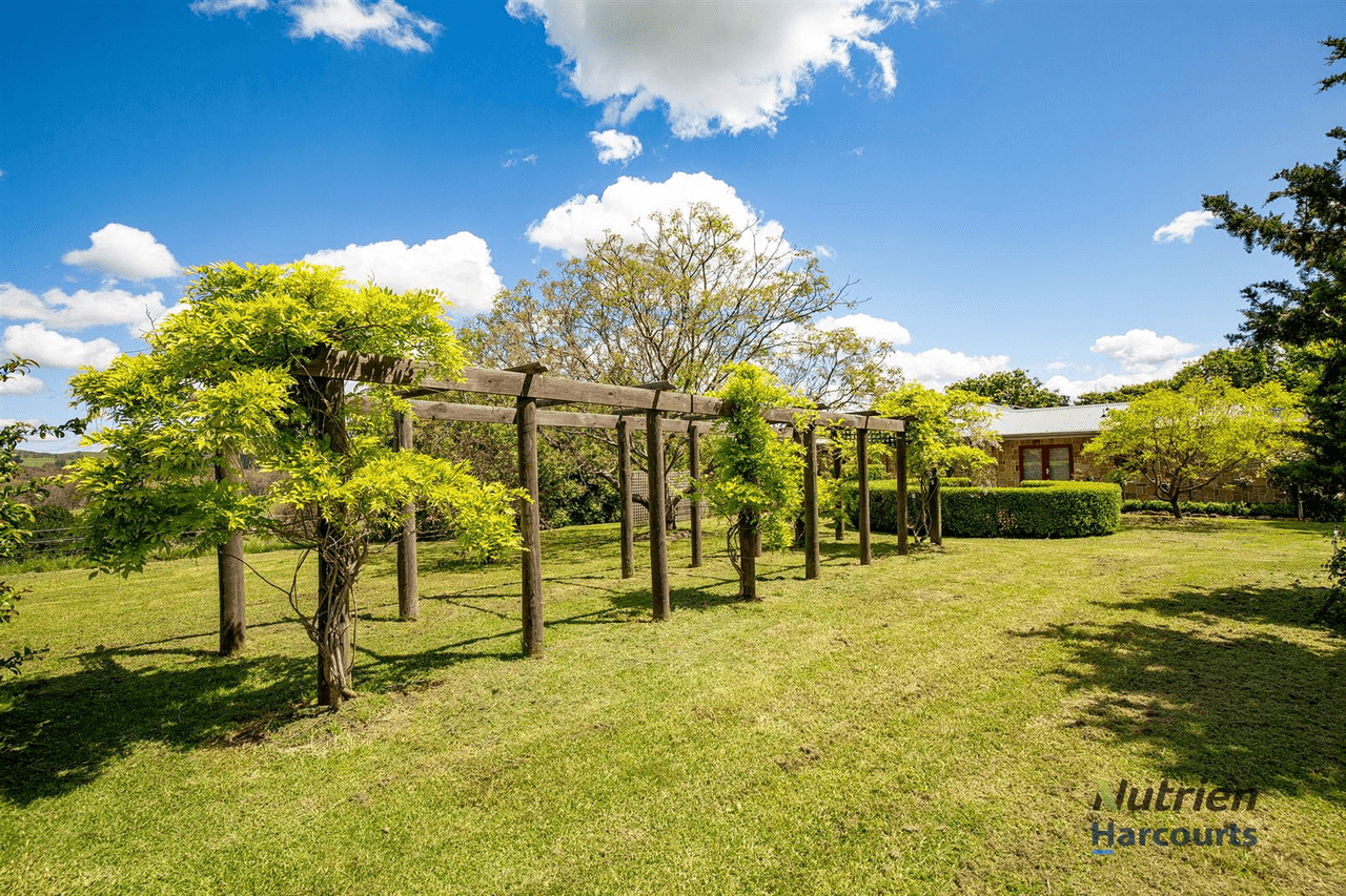 69 Ghin Ghin Road, YEA, VIC 3717