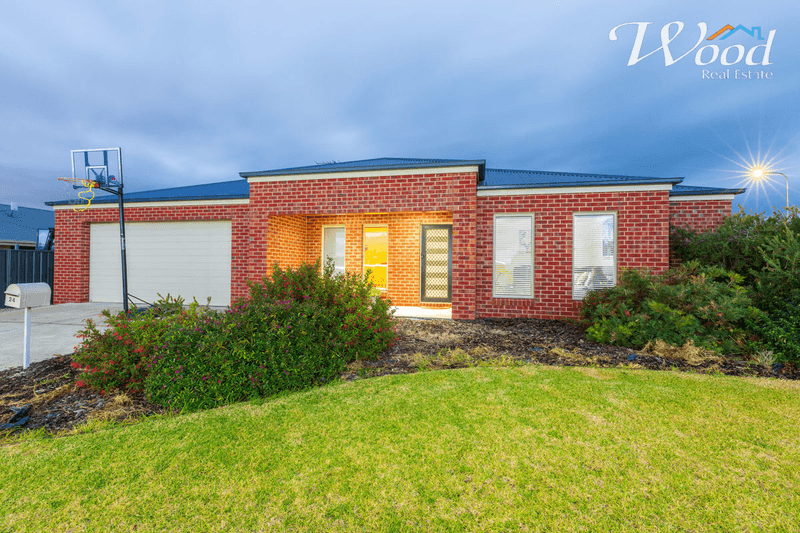 24 Gabrielle Crt, LAVINGTON, NSW 2641