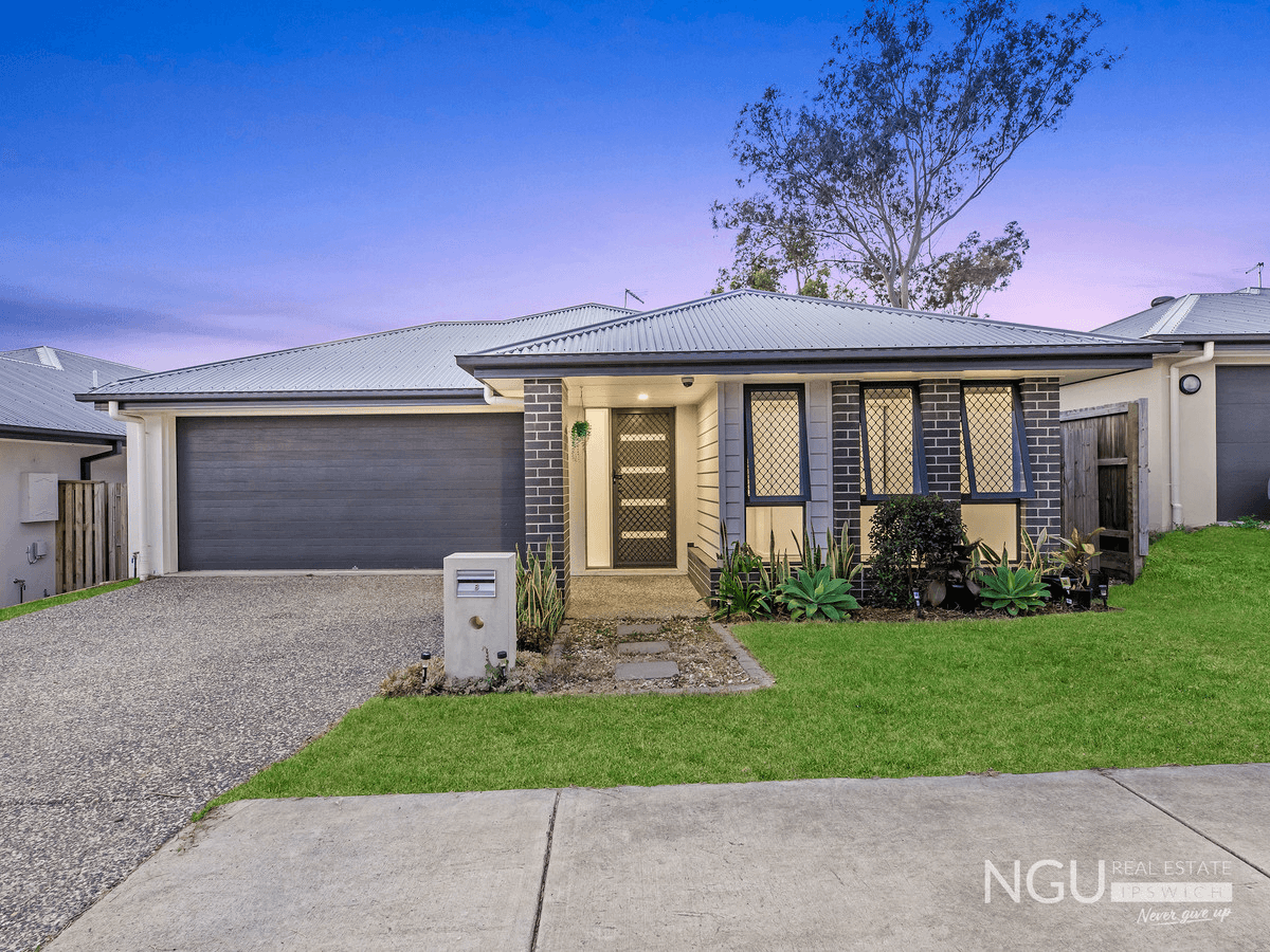 8 Daniell Close, Ripley, QLD 4306