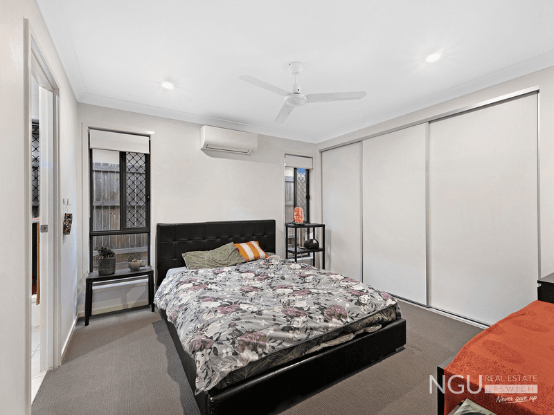 8 Daniell Close, Ripley, QLD 4306