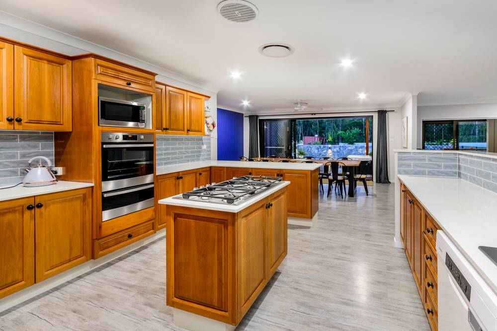 33-35 Lynanda Court, CABOOLTURE, QLD 4510