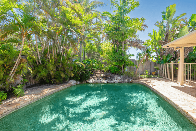 10 Columbia Drive, Sunrise Beach, QLD 4567