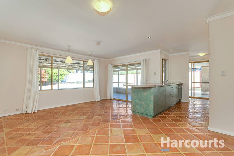 7 Small Street, BEECHBORO, WA 6063