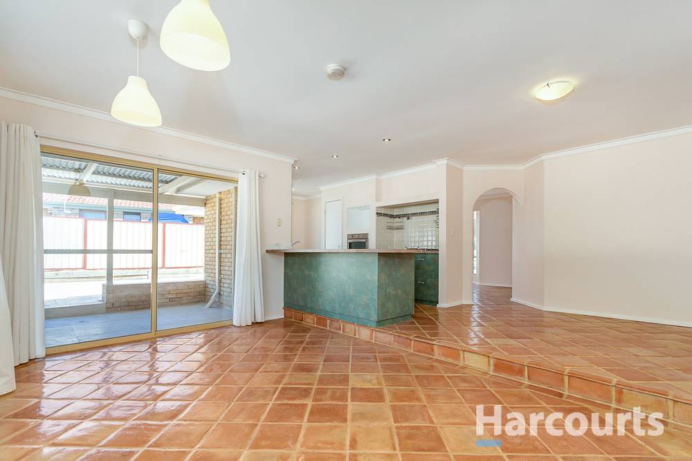 7 Small Street, BEECHBORO, WA 6063