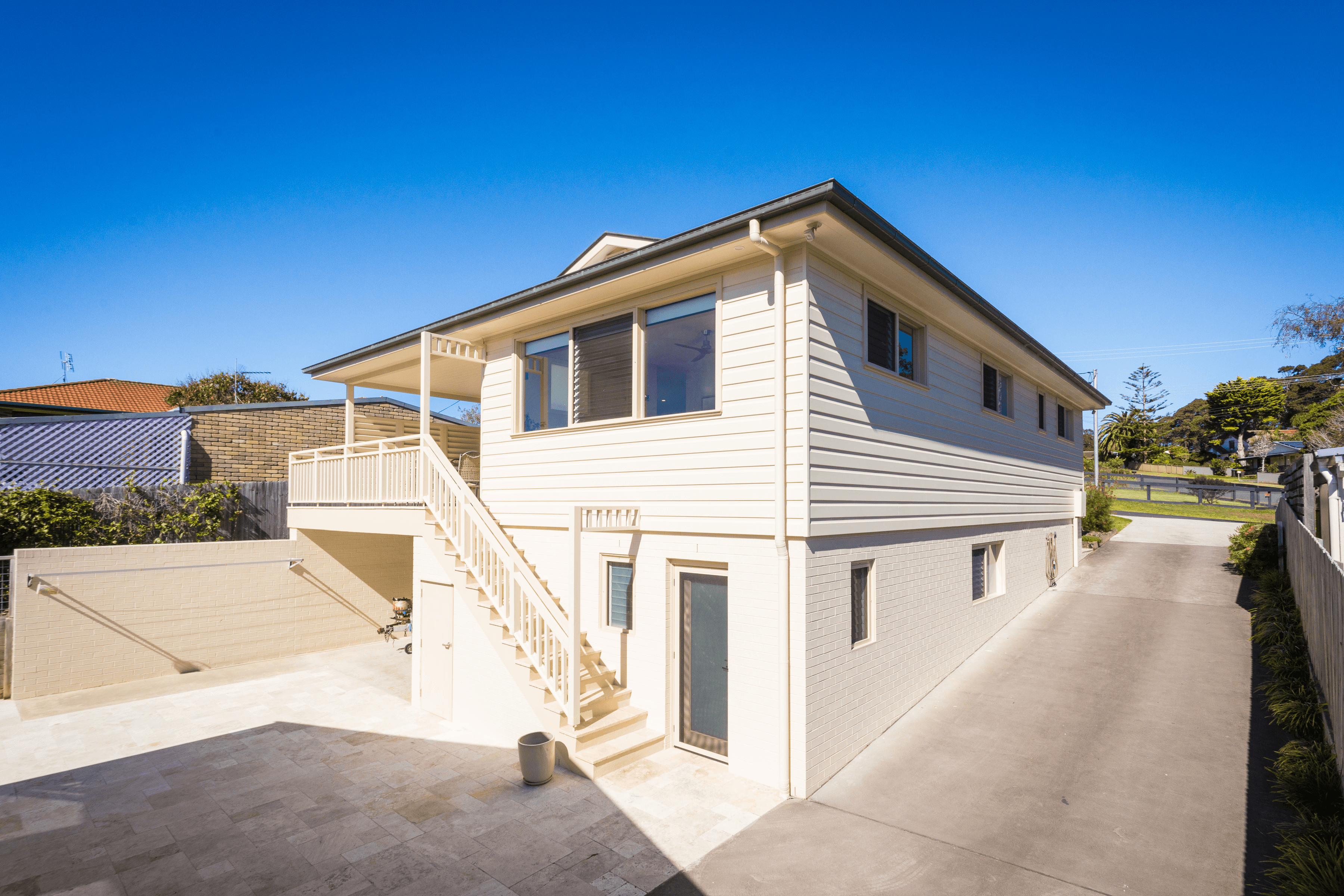 4 TATIARA STREET, DALMENY, NSW 2546