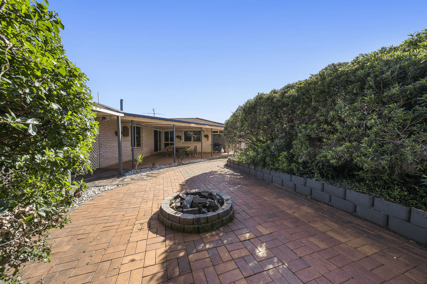 27 Westfield Drive, WESTBROOK, QLD 4350