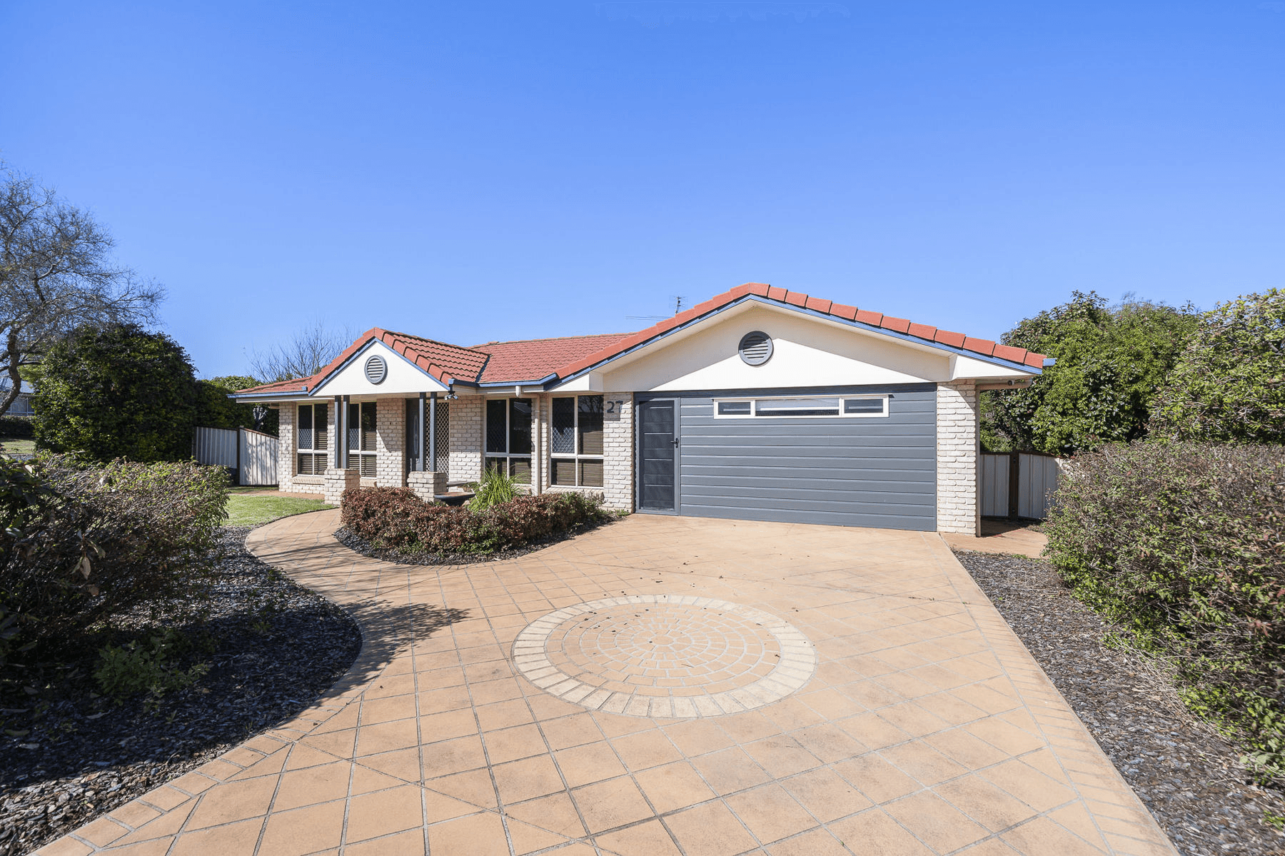 27 Westfield Drive, WESTBROOK, QLD 4350