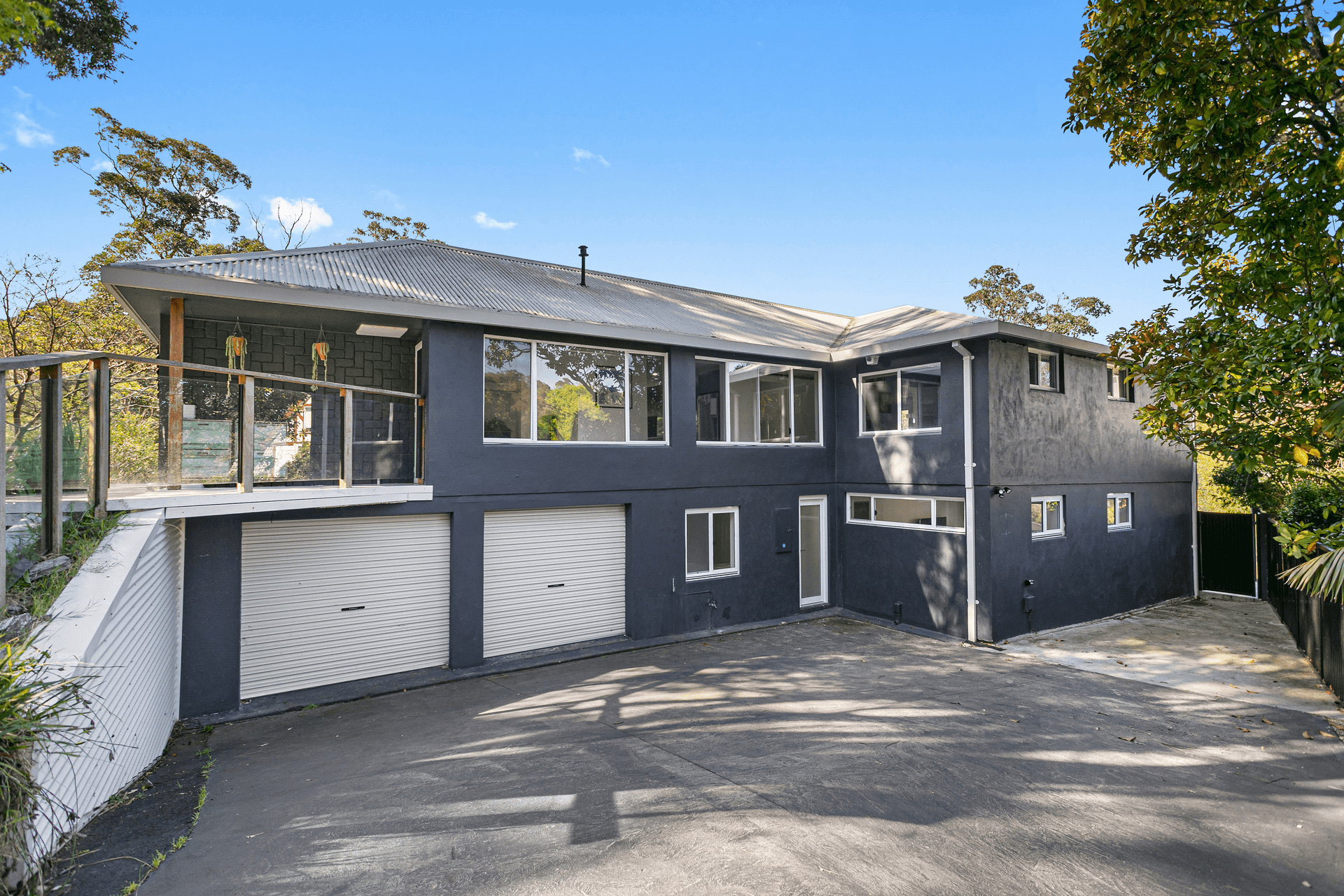 1 Cudgee Crescent, Mount Kembla, NSW 2526