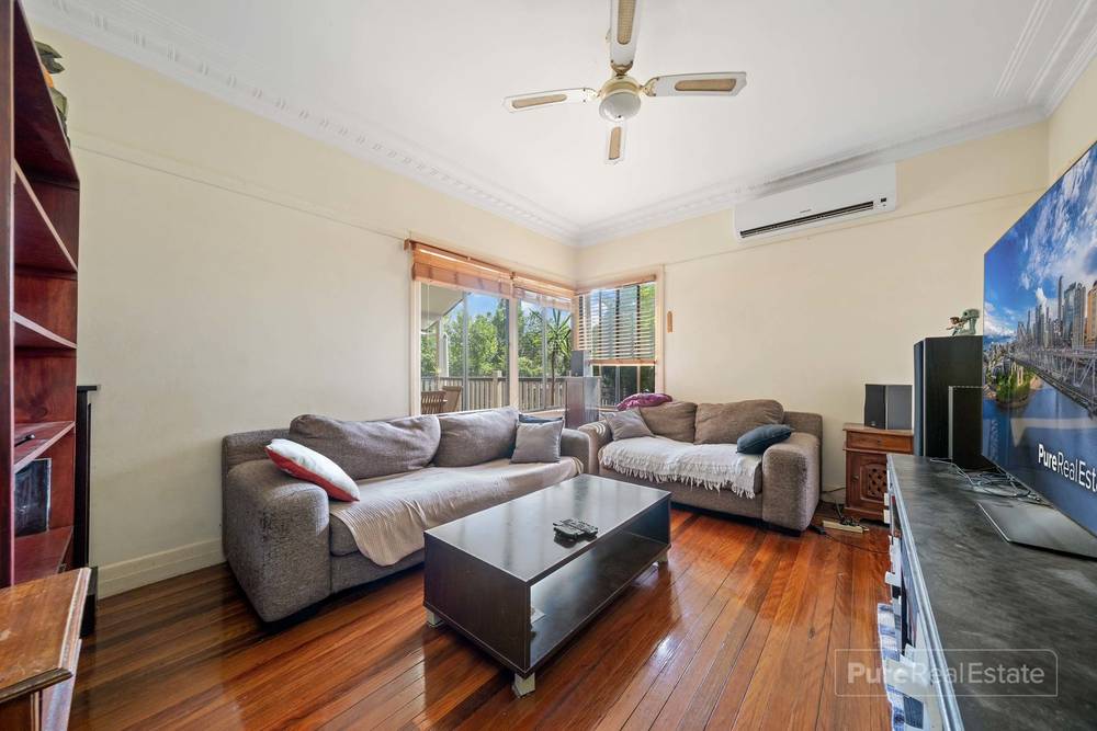 92  Cressey Street, WAVELL HEIGHTS, QLD 4012