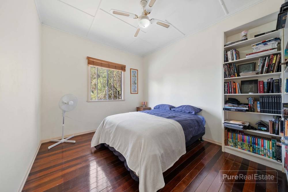 92  Cressey Street, WAVELL HEIGHTS, QLD 4012