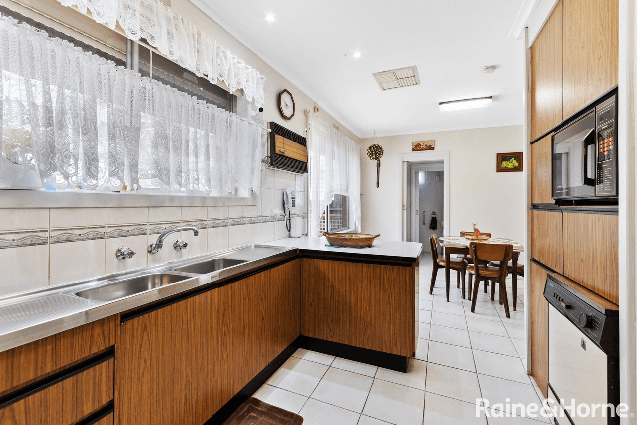 20 Austin Street, ST ALBANS, VIC 3021