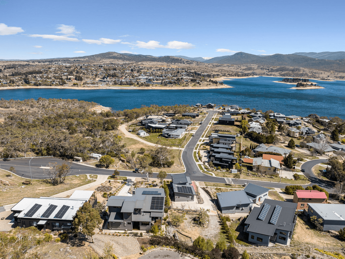 43 Rainbow Drive, East Jindabyne, NSW 2627