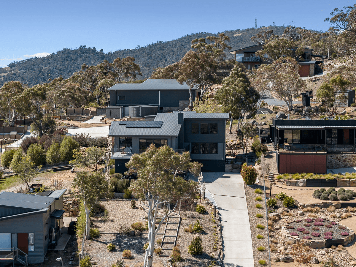 43 Rainbow Drive, East Jindabyne, NSW 2627