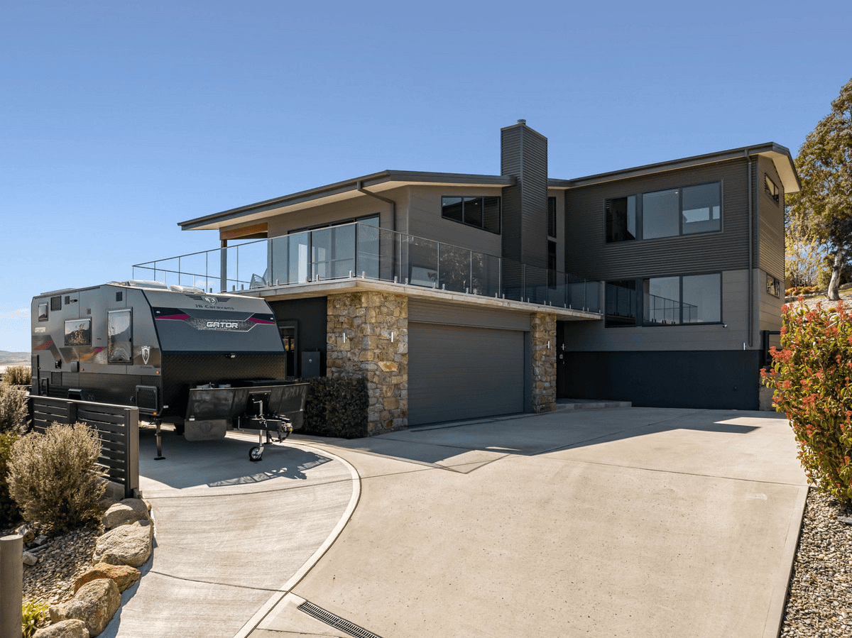 43 Rainbow Drive, East Jindabyne, NSW 2627