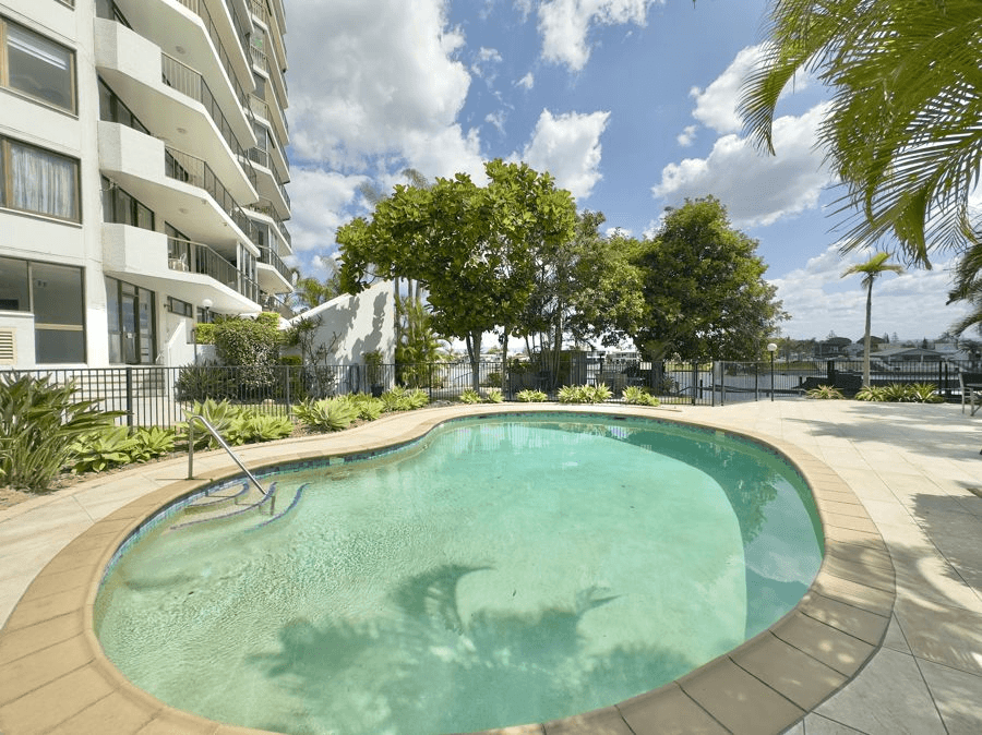 24/2916 Gold Coast Highway, SURFERS PARADISE, QLD 4217