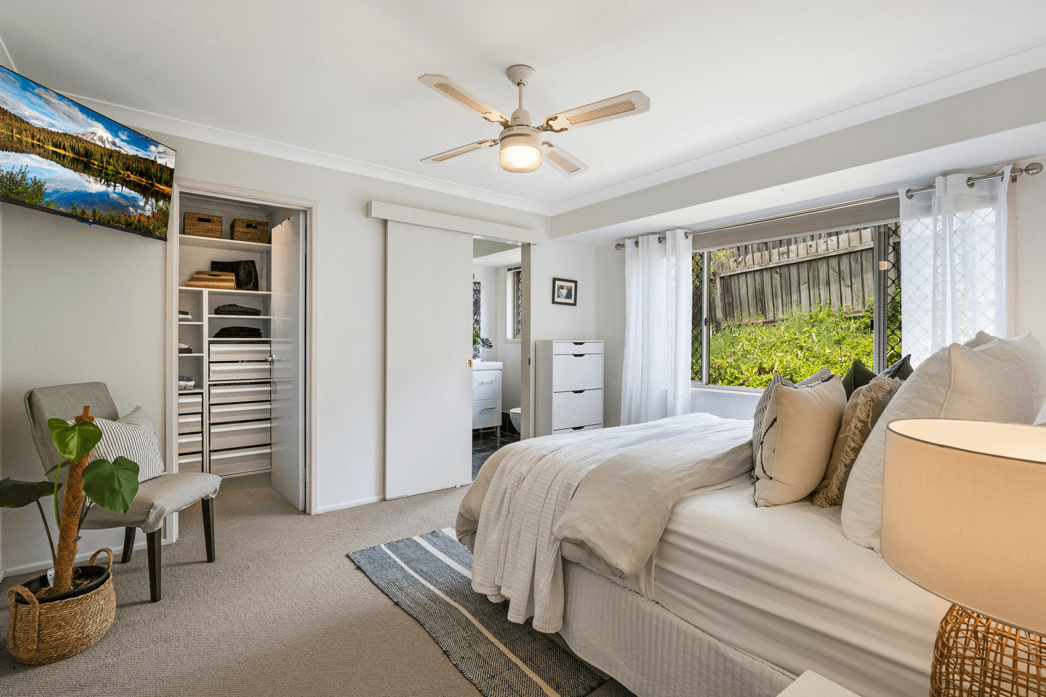 19 Bangalow Place, Albany Creek, QLD 4035