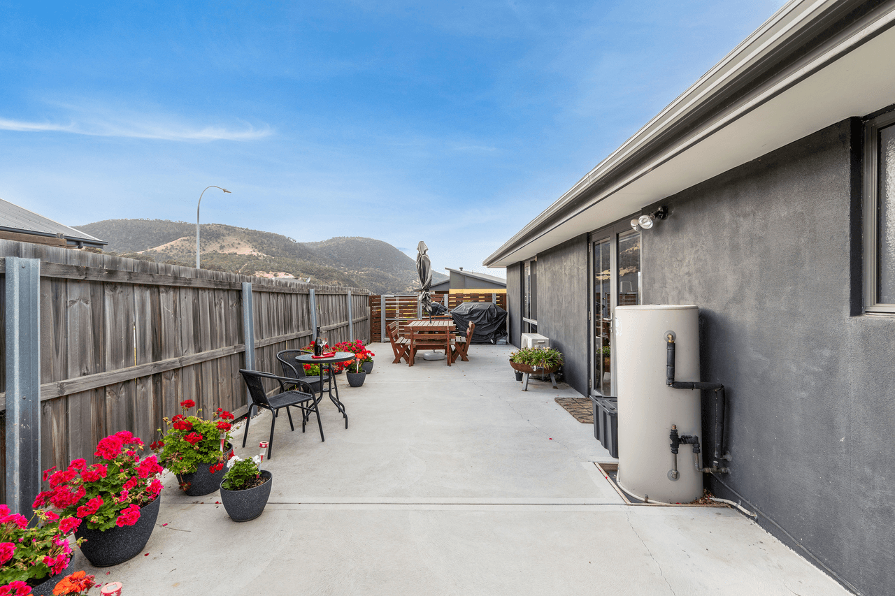 1/55 Churinga Waters Drive, OLD BEACH, TAS 7017