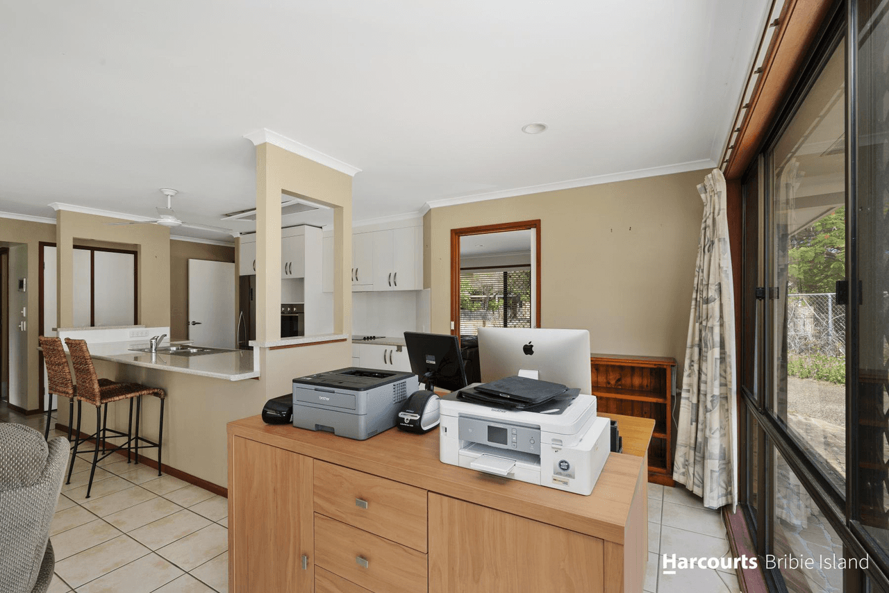 9 Keala Court, BANKSIA BEACH, QLD 4507