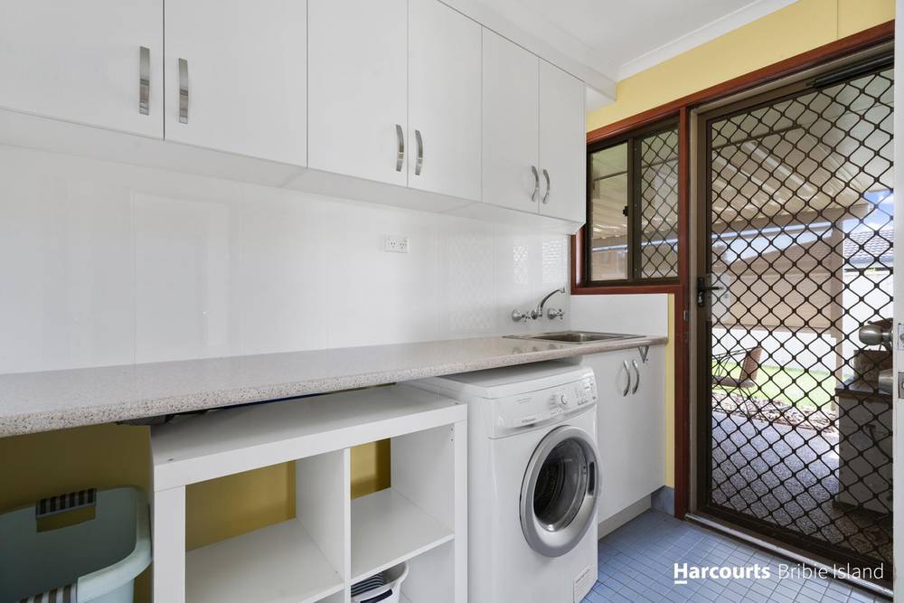 9 Keala Court, BANKSIA BEACH, QLD 4507