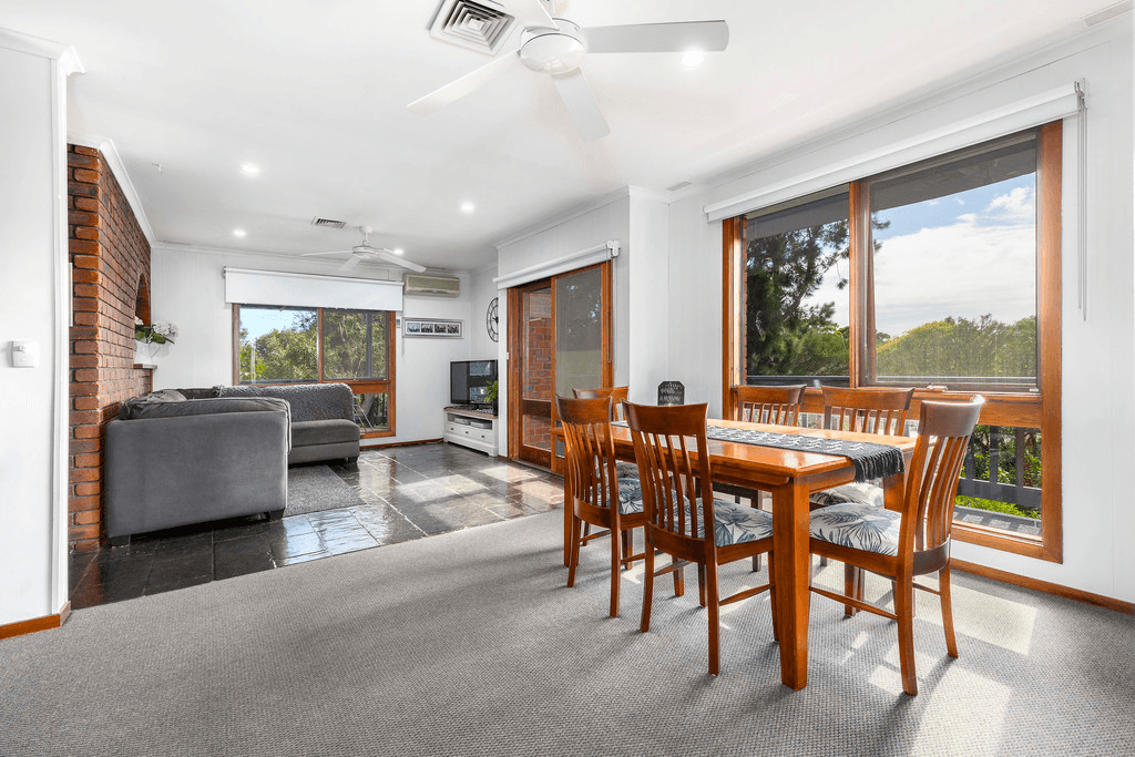 2 Kendall Court, ROSEBUD, VIC 3939